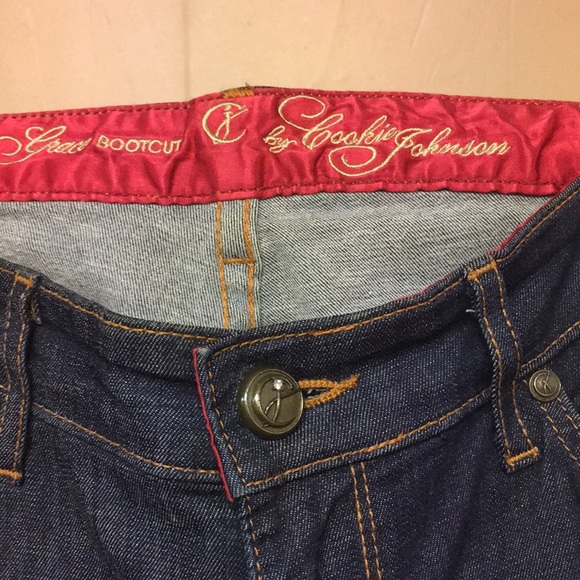 Jeans - Picture 2 of 3